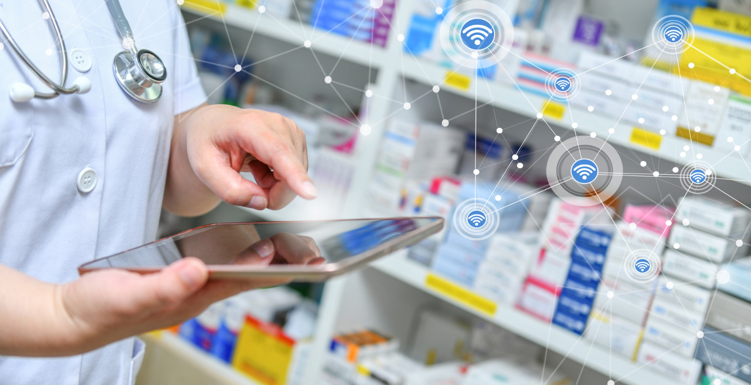 Navigating Online Reviews: Boost Your Pharmacy's Image